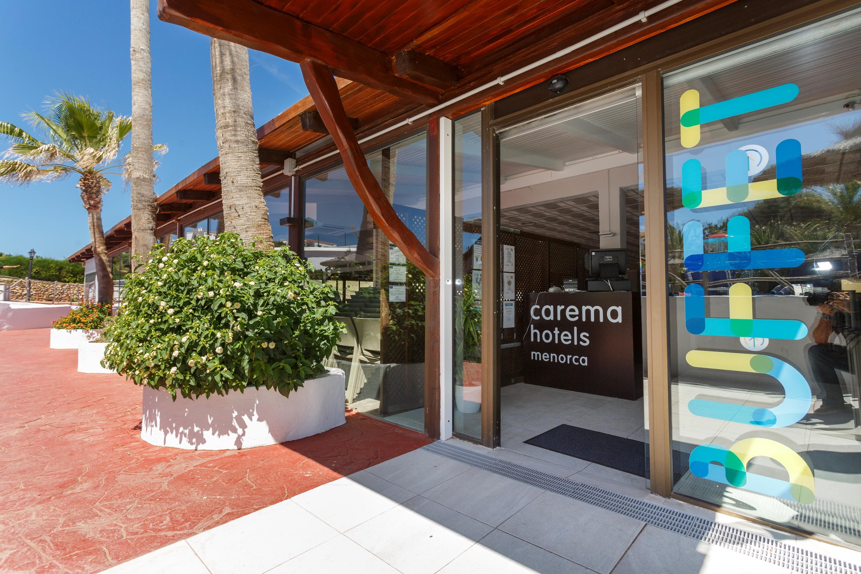 Fergus Club Carema Splash Playas De Fornells Ресторан фото